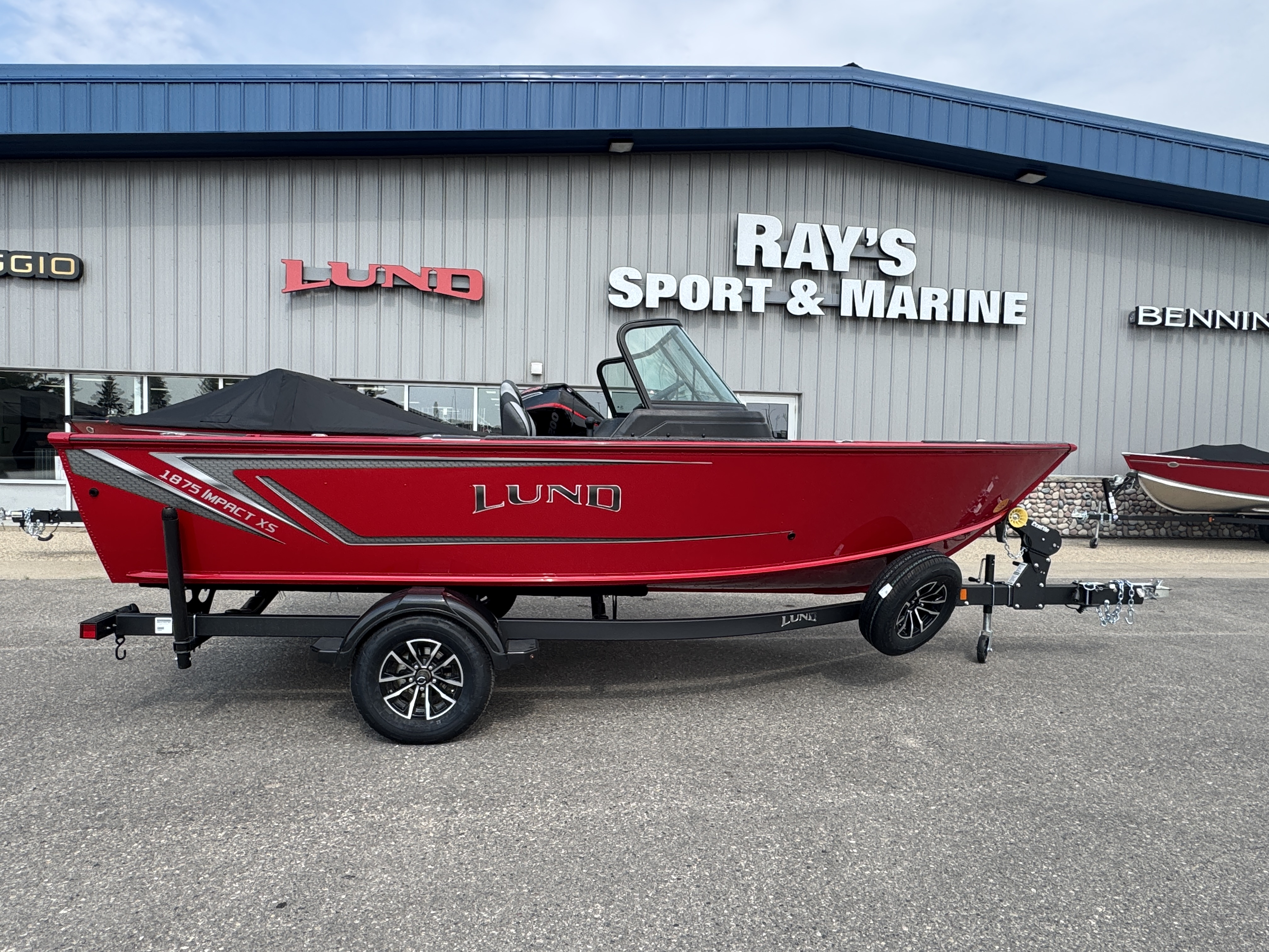 2026 LUND 1875 IMPACT XS BOAT