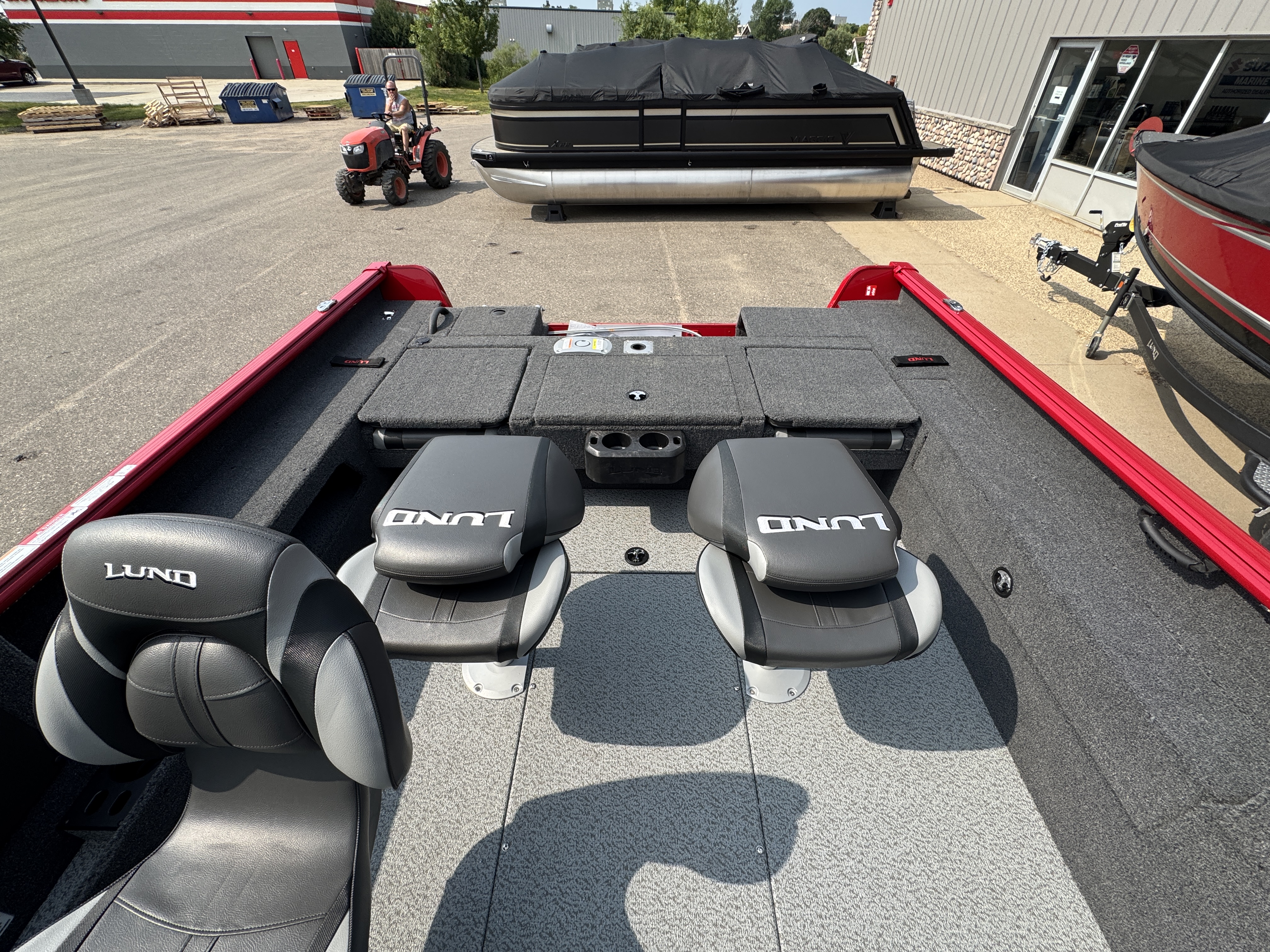2026 LUND 1875 IMPACT XS BOAT