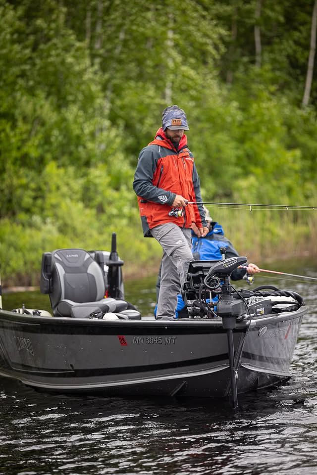 2026 Lund 1875 Pro Guide Boat