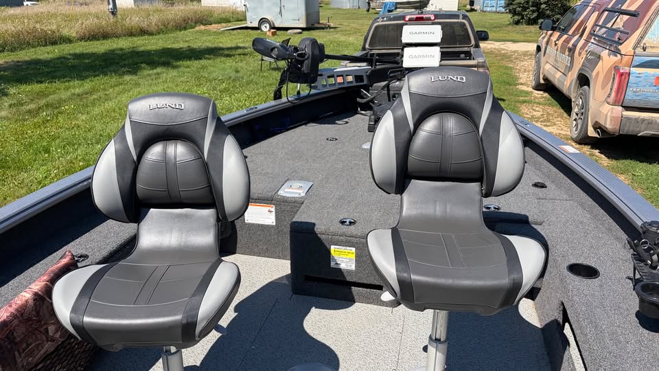 2026 Lund 1875 Pro Guide Boat