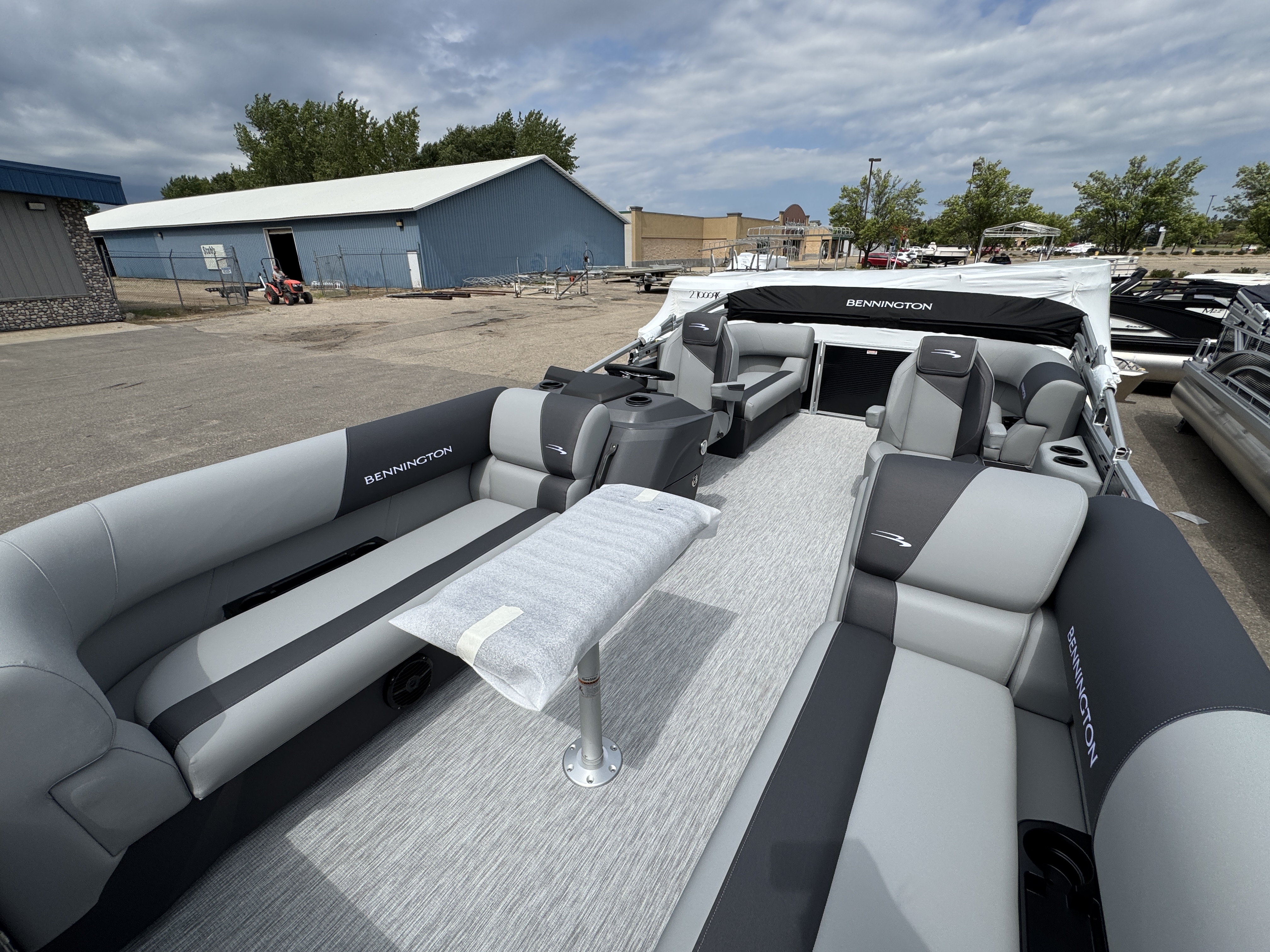 2027 BENNINGTON 20S1SR PONTOON