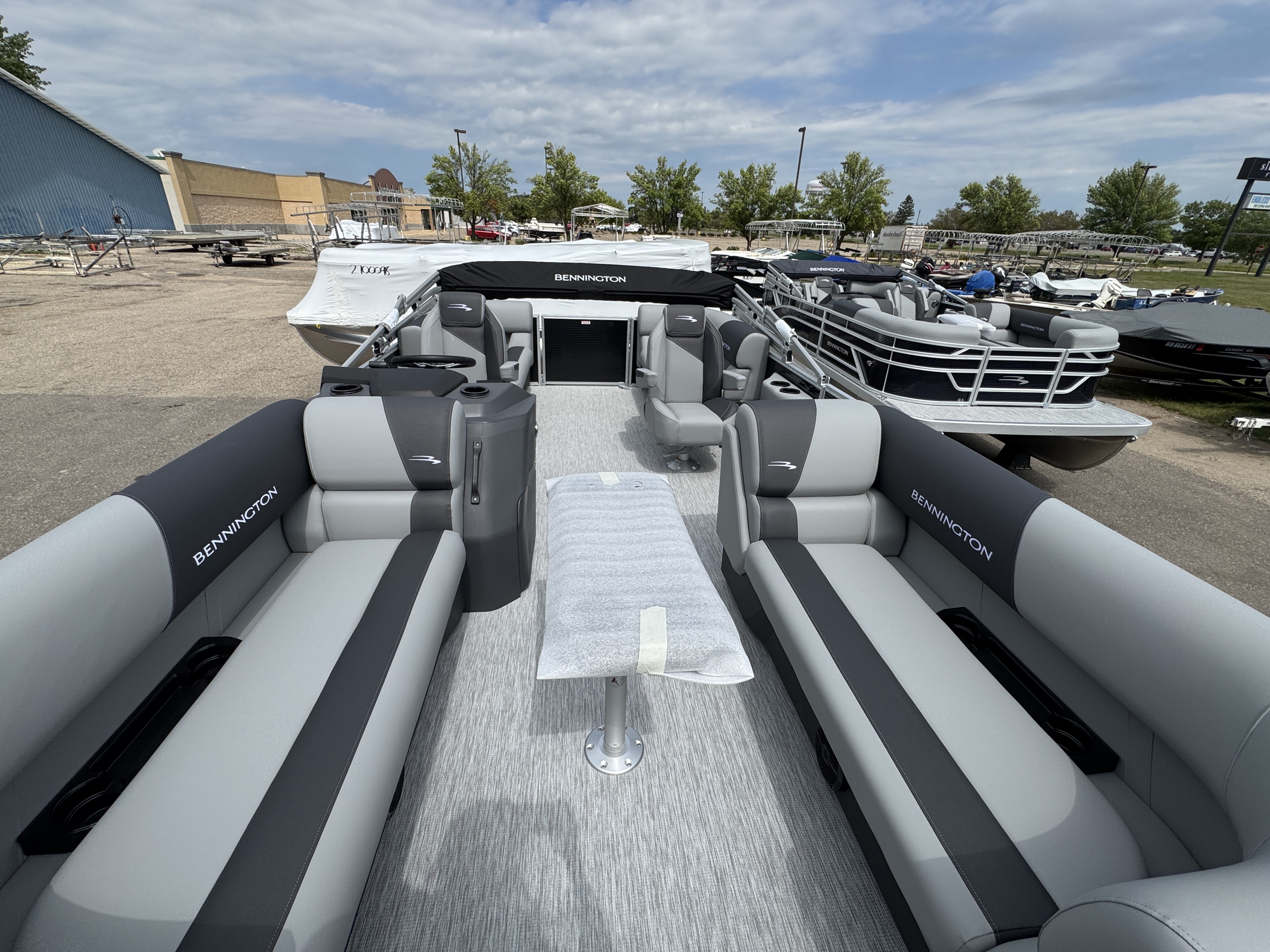2027 BENNINGTON 20S1SR PONTOON