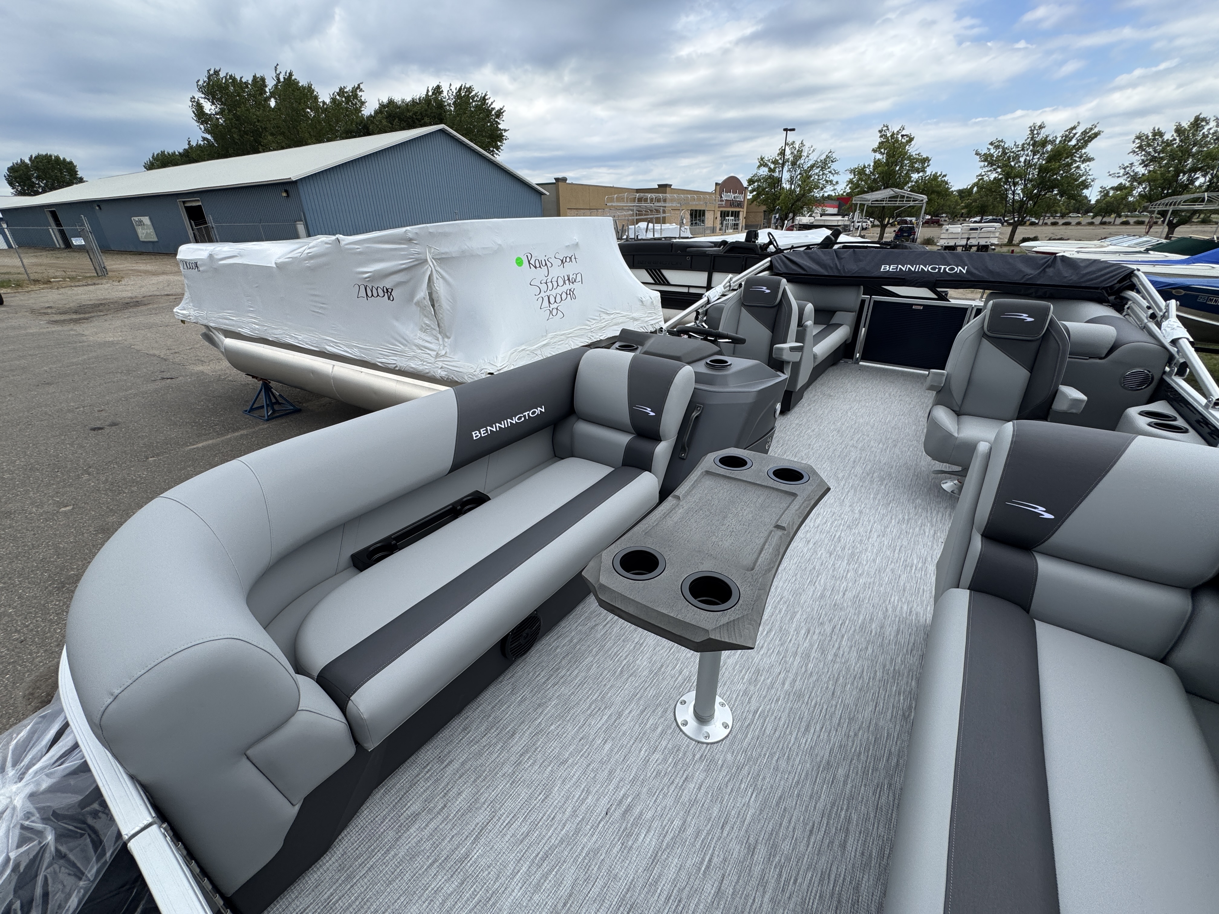 2027 BENNINGTON 22S1SR PONTOON