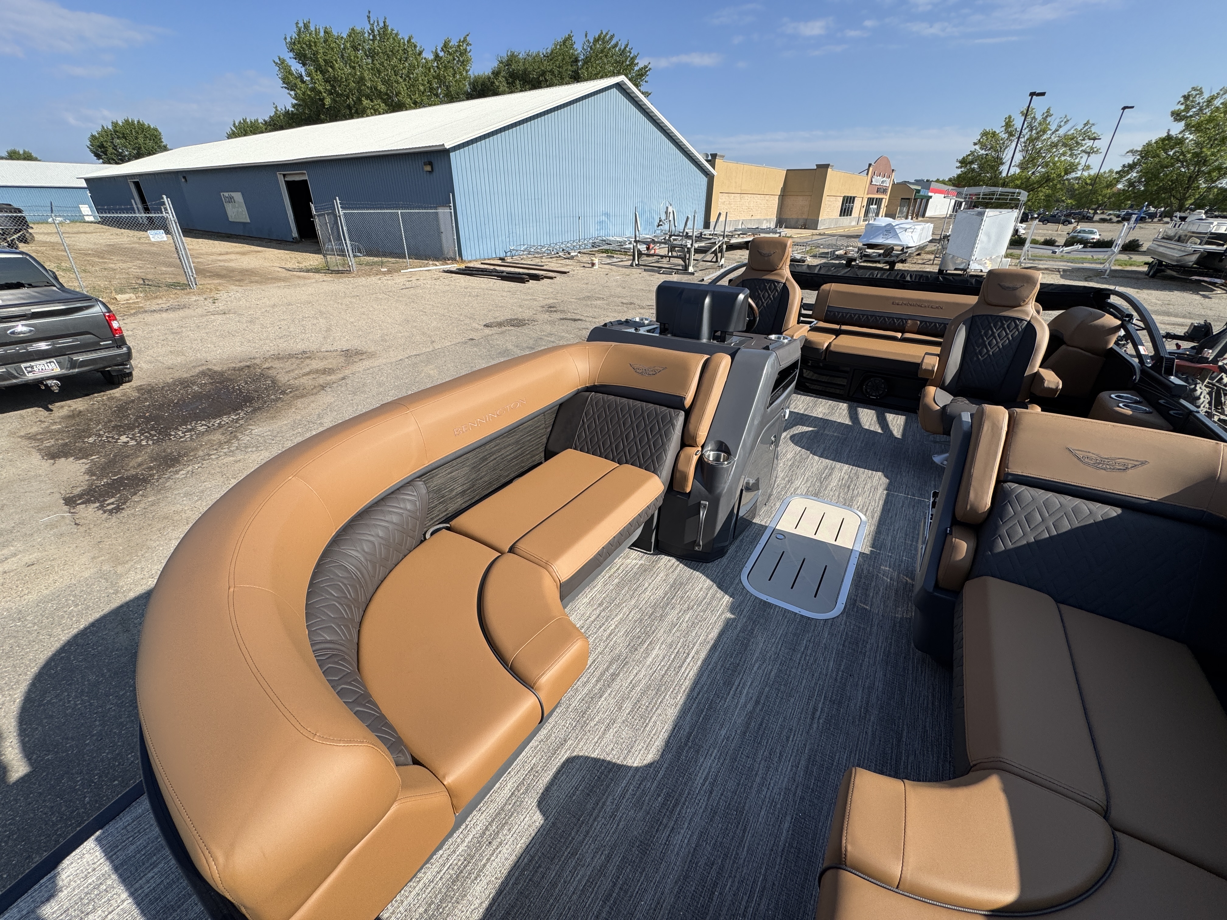 2027 BENNINGTON 23MSB PONTOON