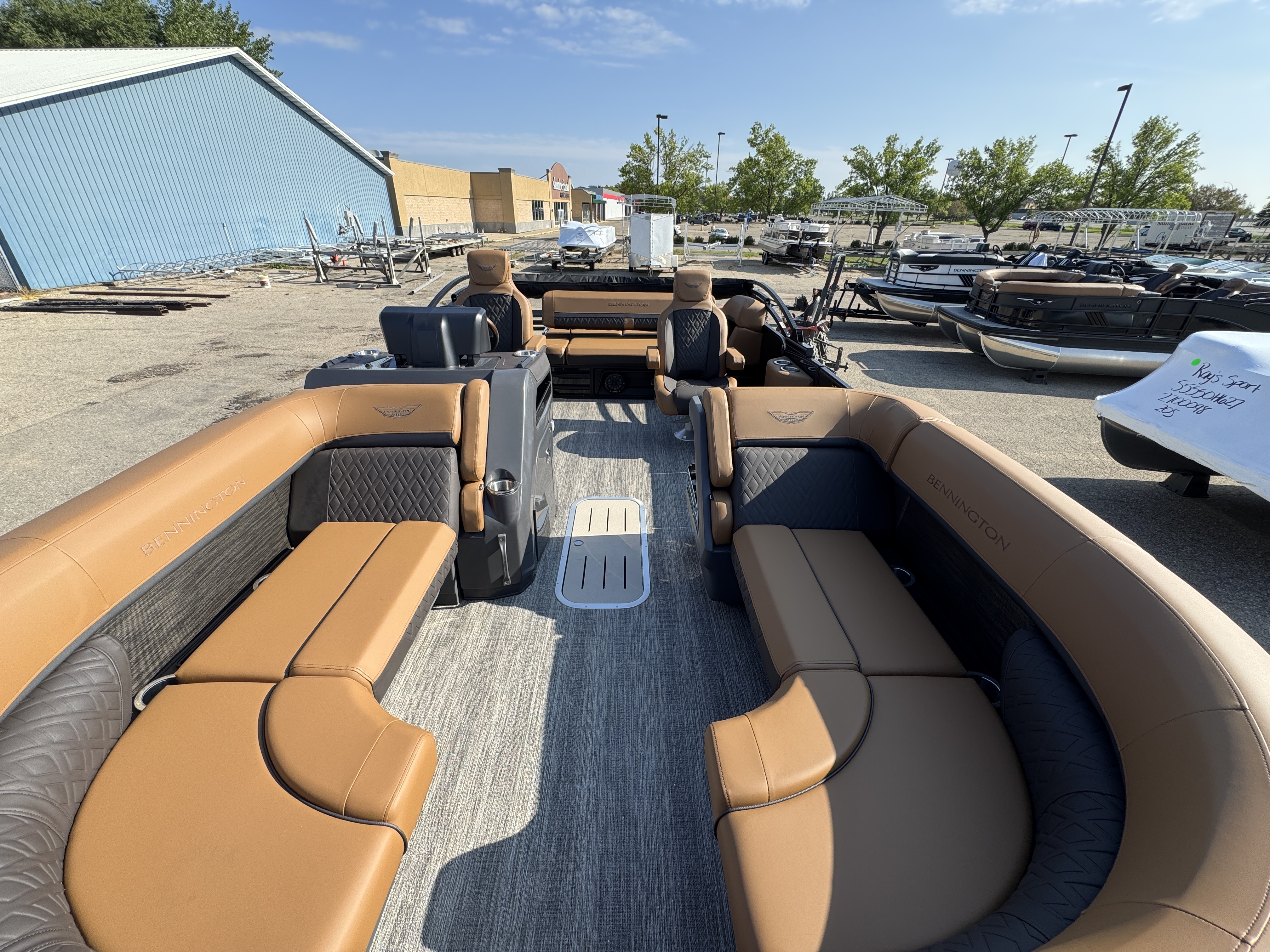 2027 BENNINGTON 23MSB PONTOON