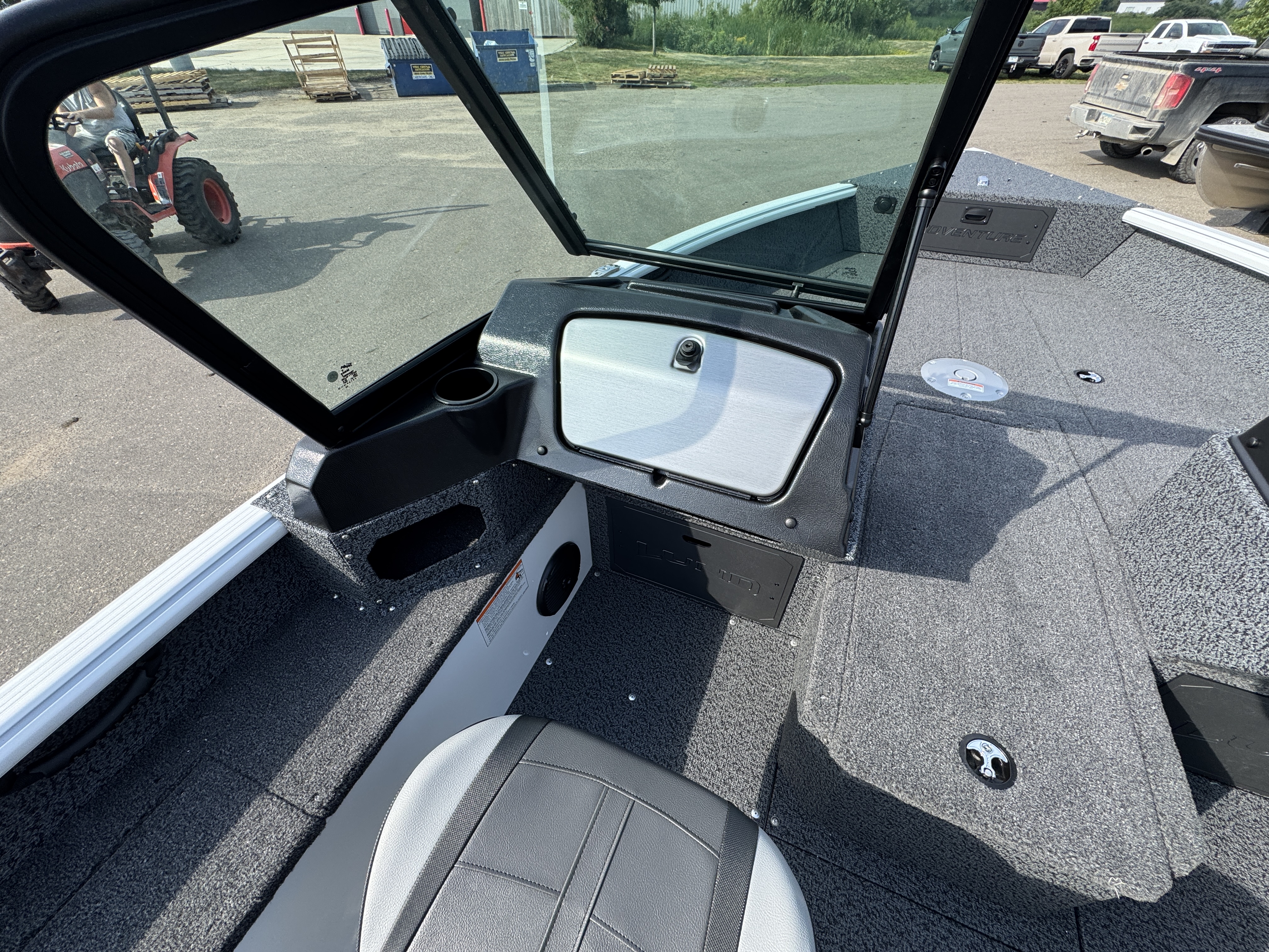 2027 LUND 1700 ADVENTURE SPORT BOAT