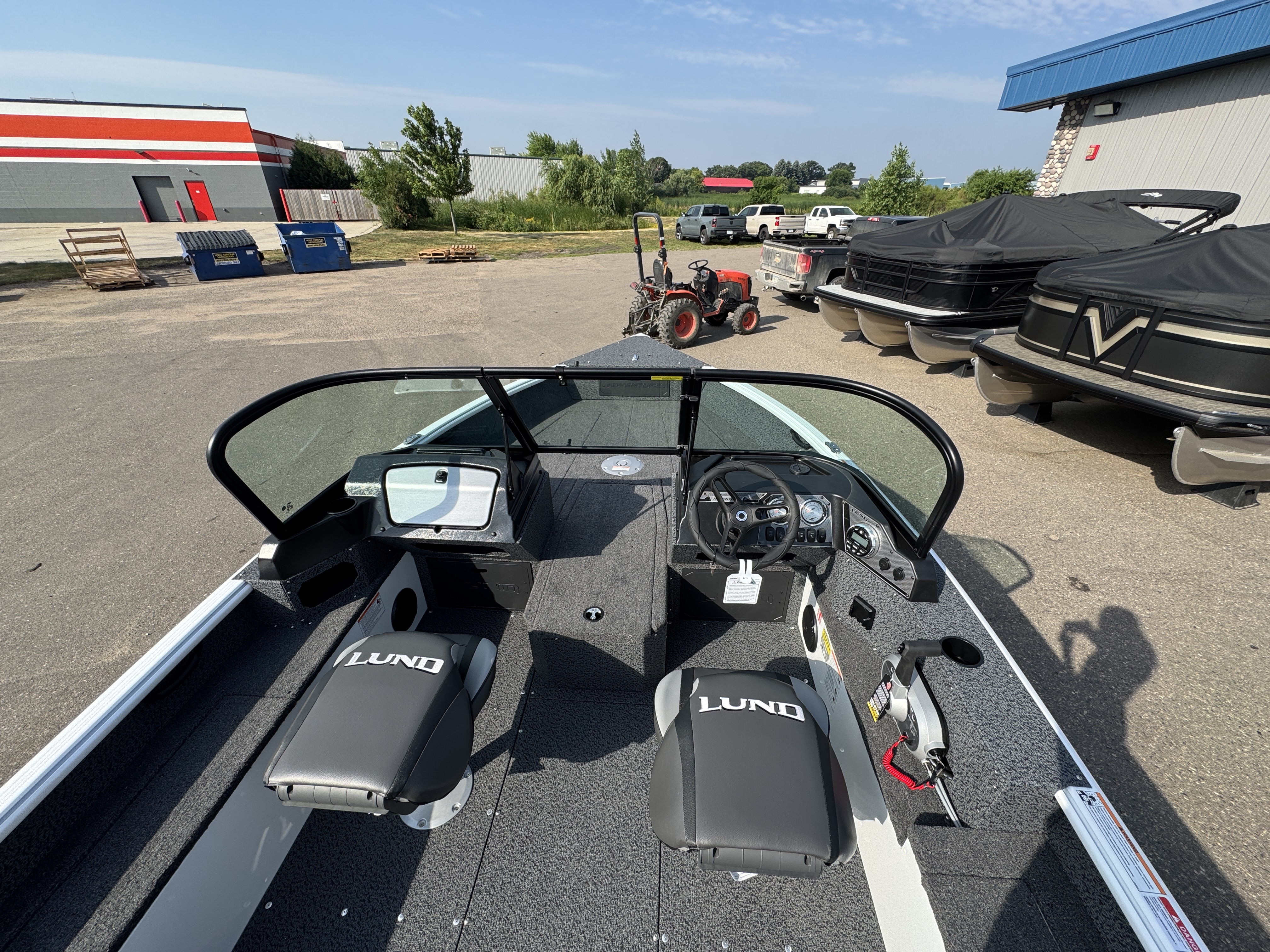 2027 LUND 1700 ADVENTURE SPORT BOAT