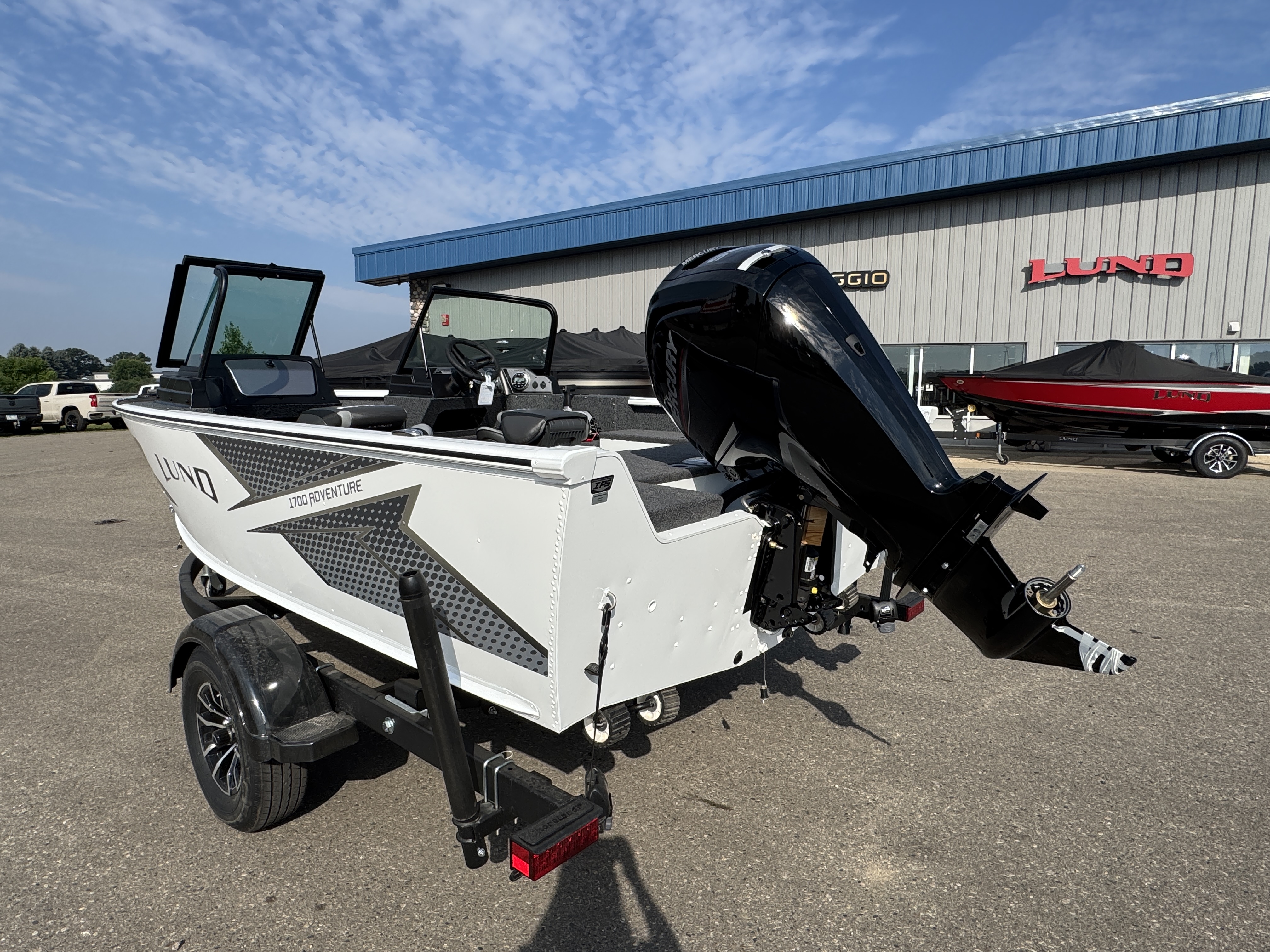 2027 LUND 1700 ADVENTURE SPORT BOAT