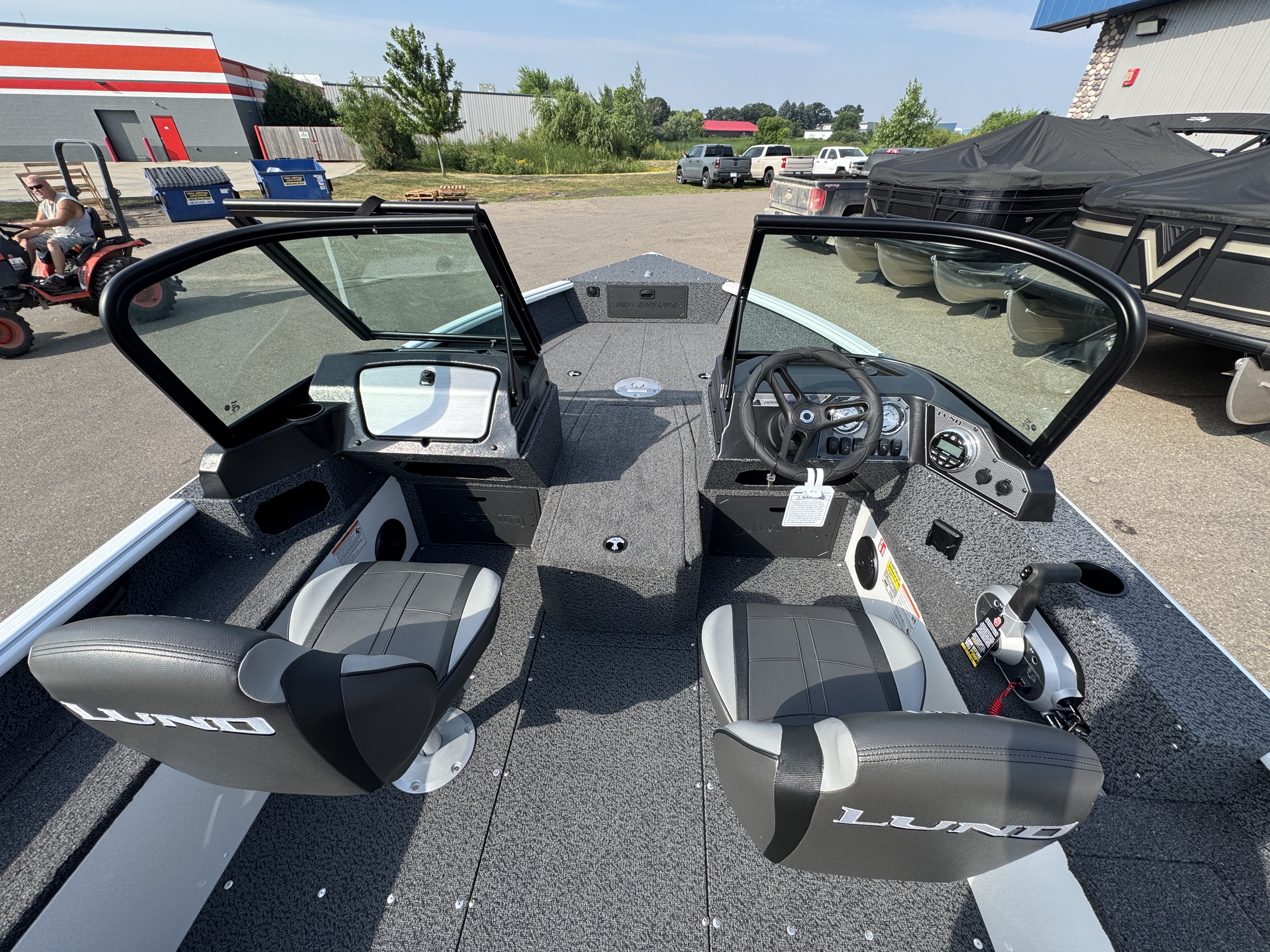 2027 LUND 1700 ADVENTURE SPORT BOAT