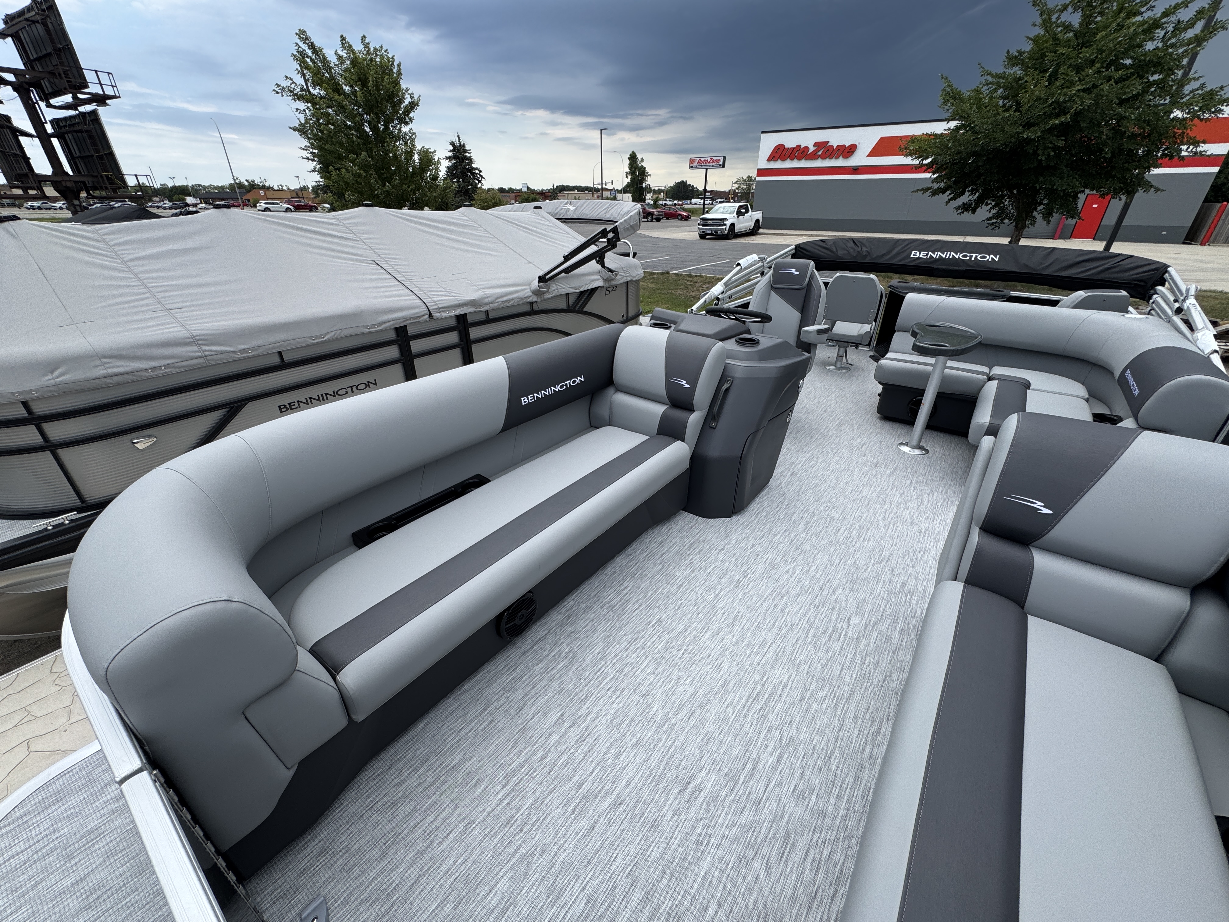 2027 BENNINGTON 22S1FC PONTOON