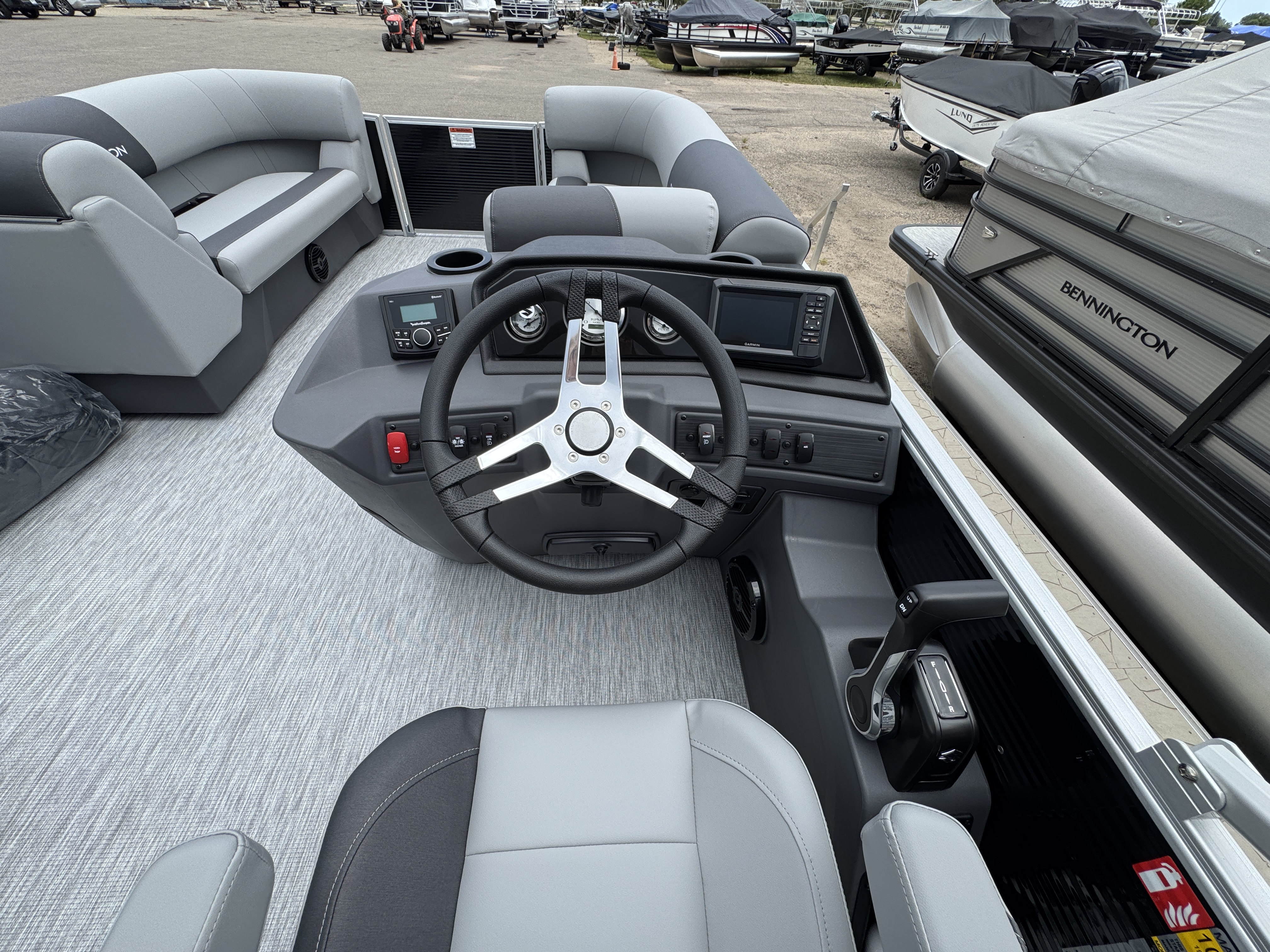 2027 BENNINGTON 22S1FC PONTOON