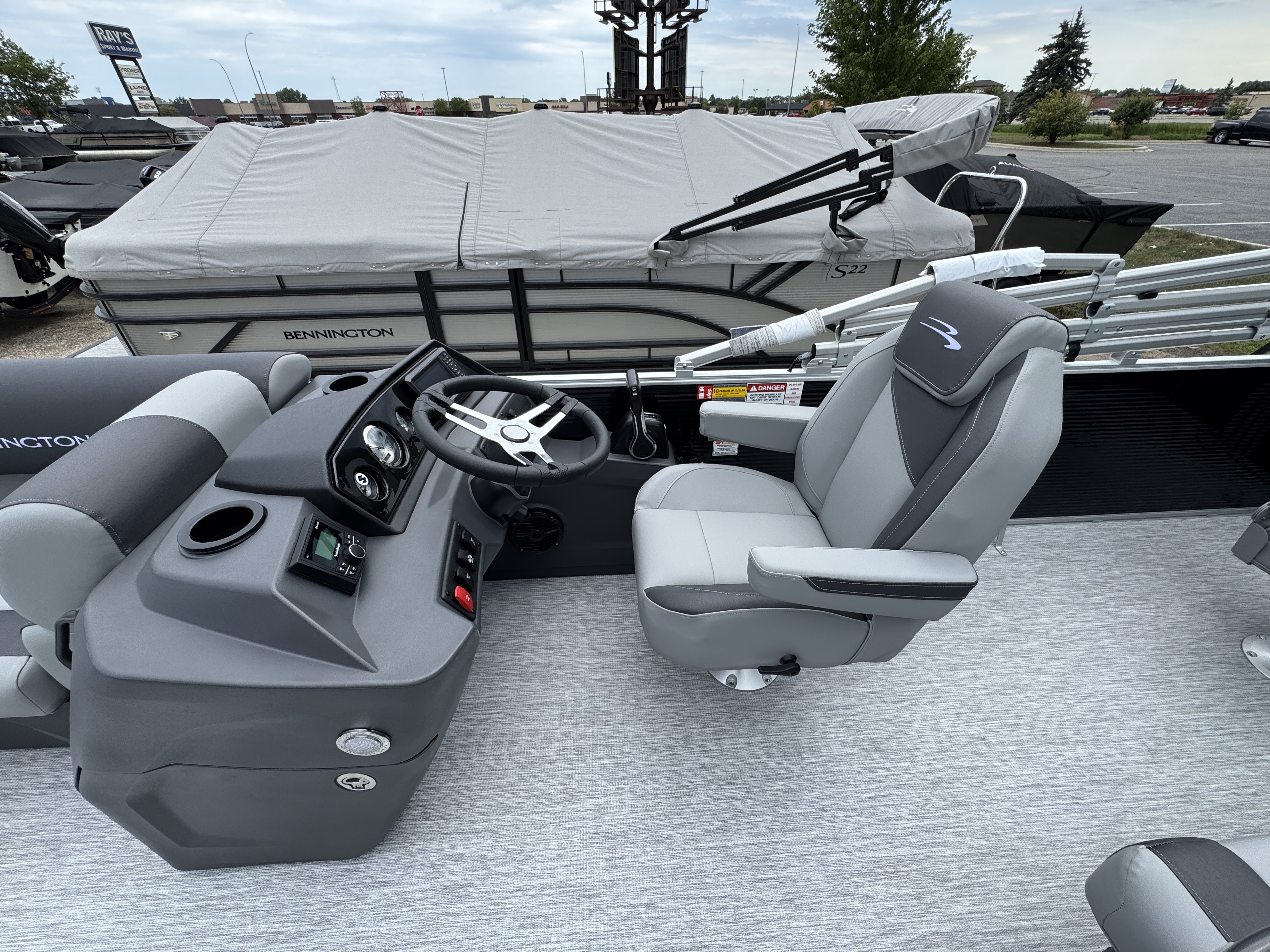 2027 BENNINGTON 22S1FC PONTOON