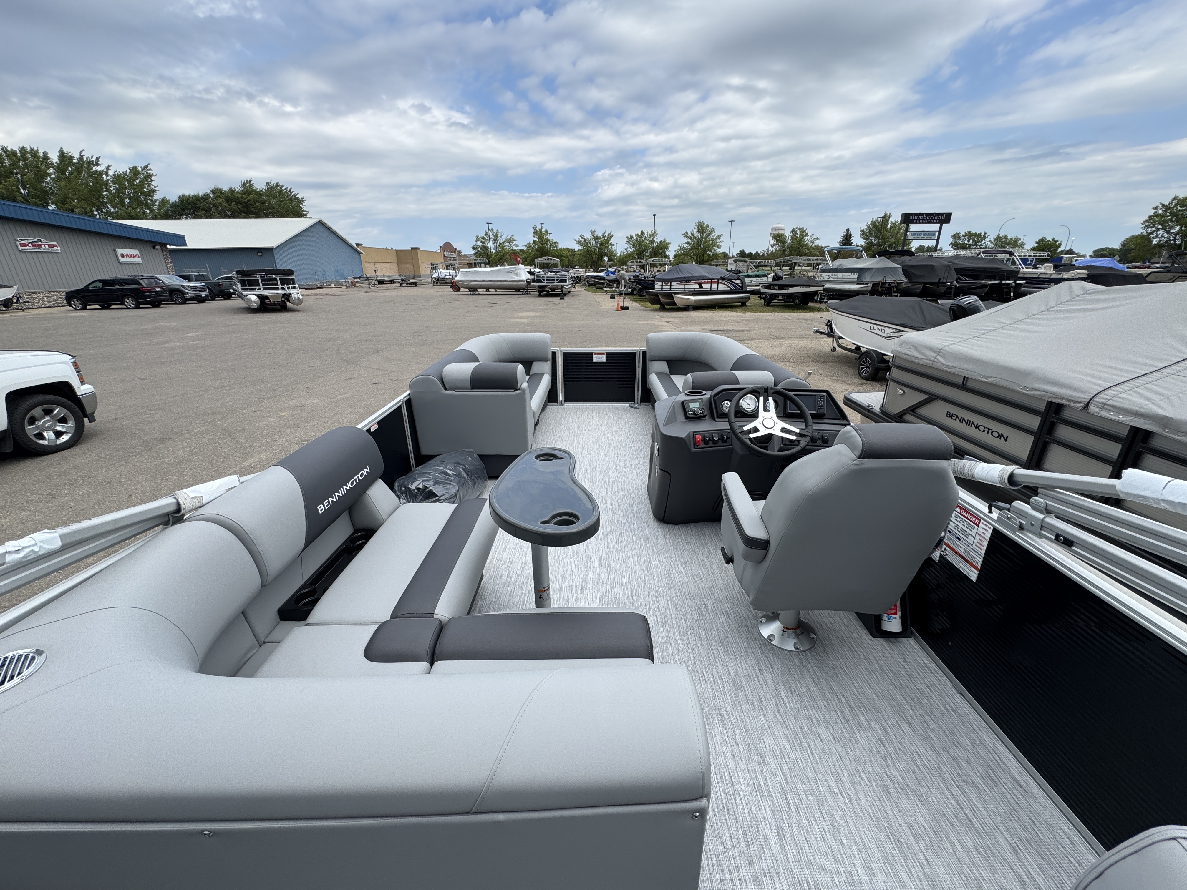 2027 BENNINGTON 22S1FC PONTOON