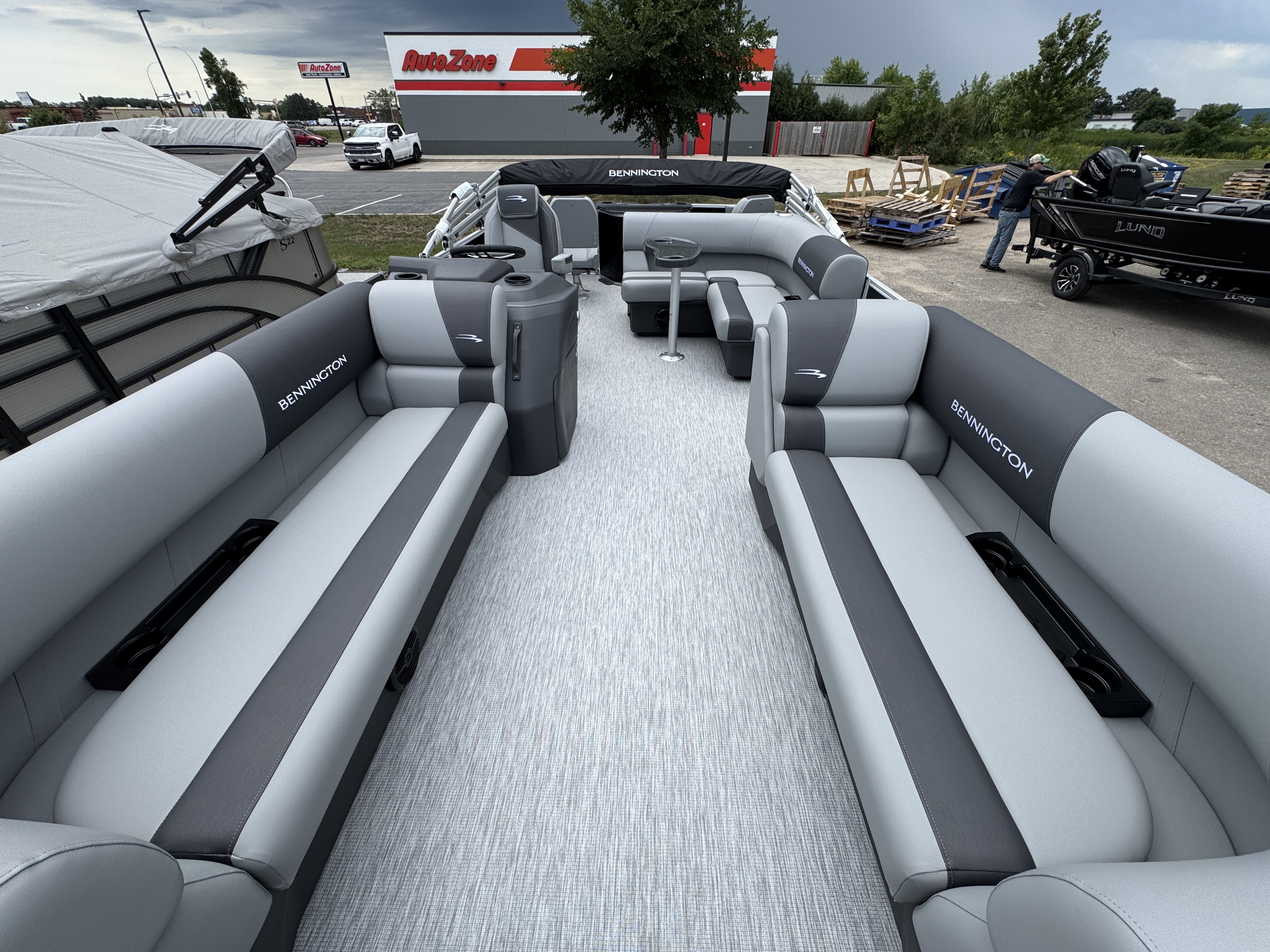 2027 BENNINGTON 22S1FC PONTOON