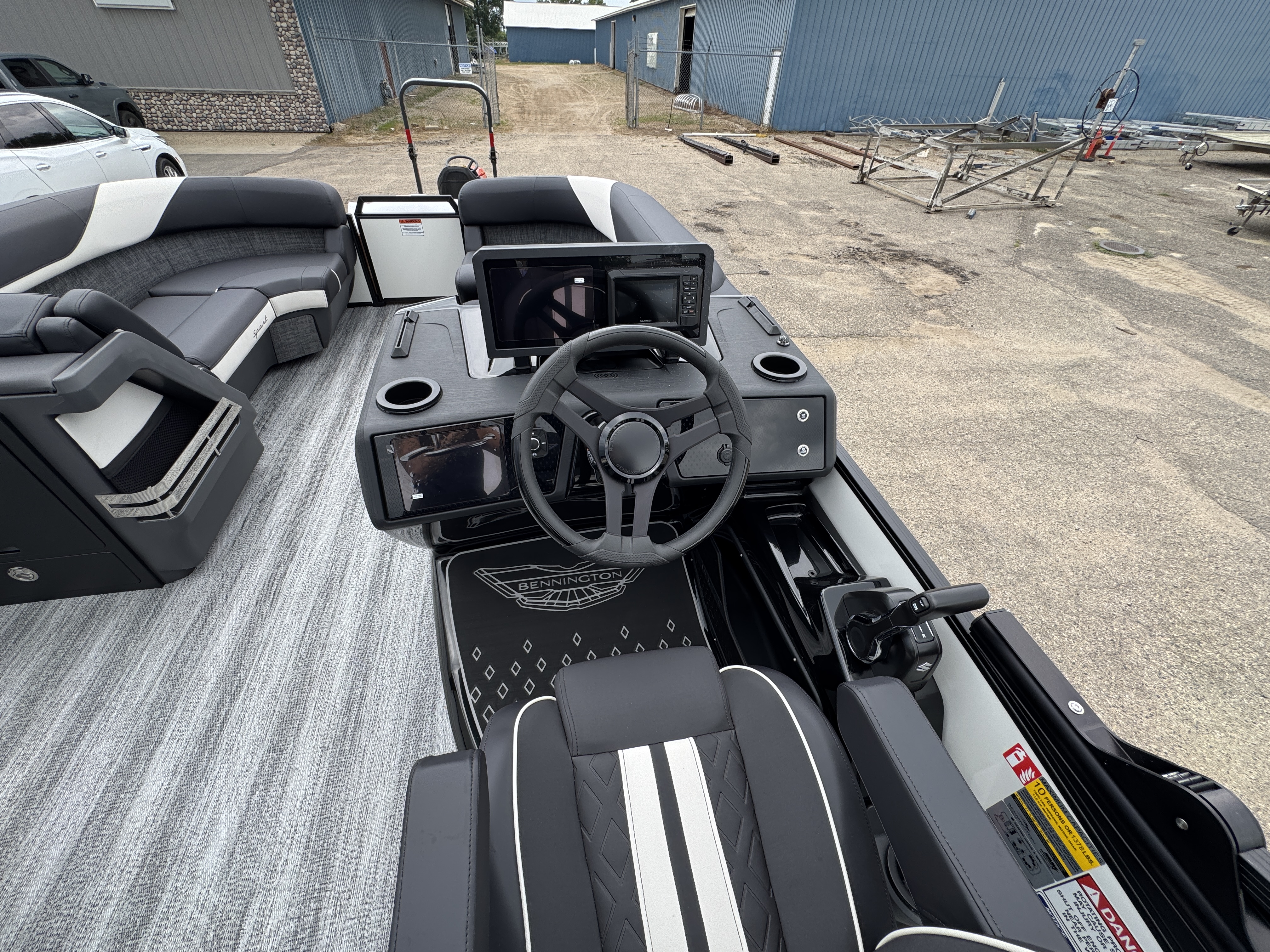 2027 BENNINGTON 22MSB PONTOON