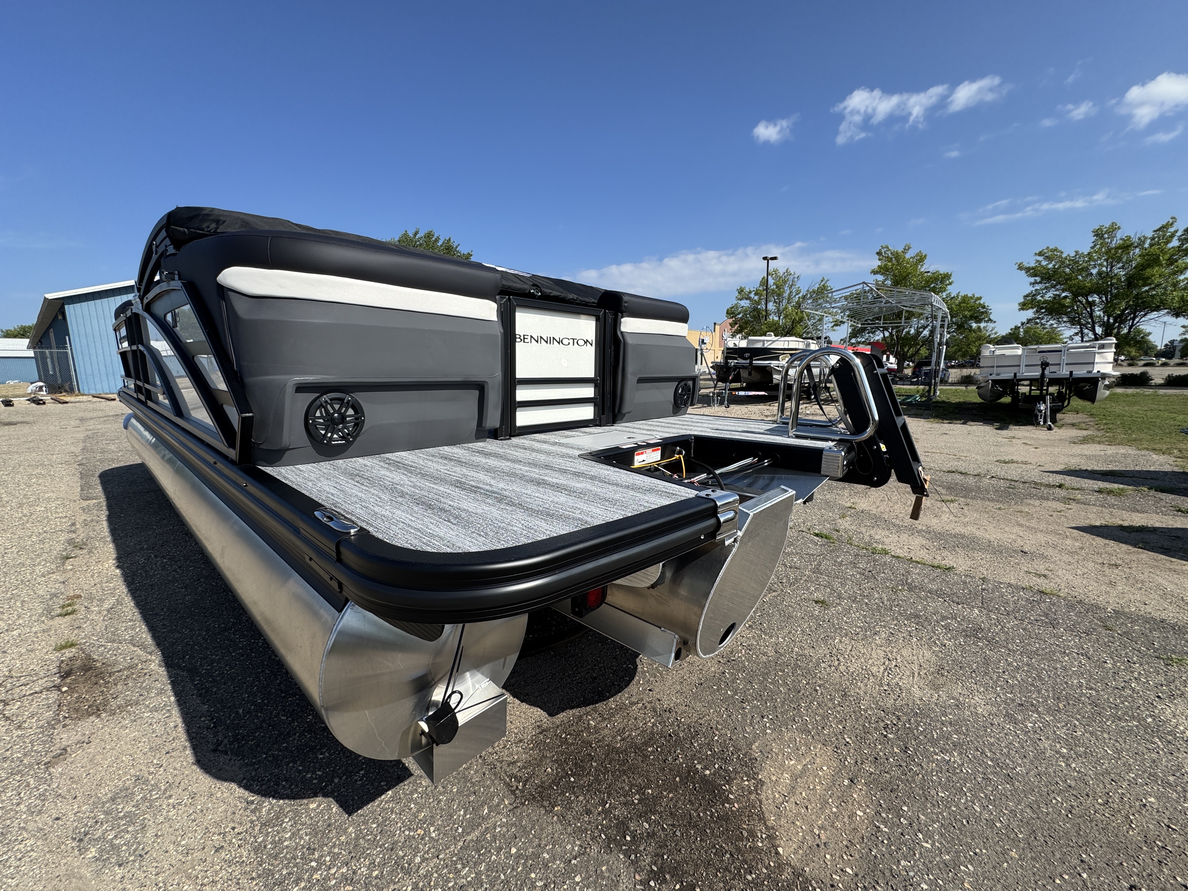 2027 BENNINGTON 23MFB PONTOON