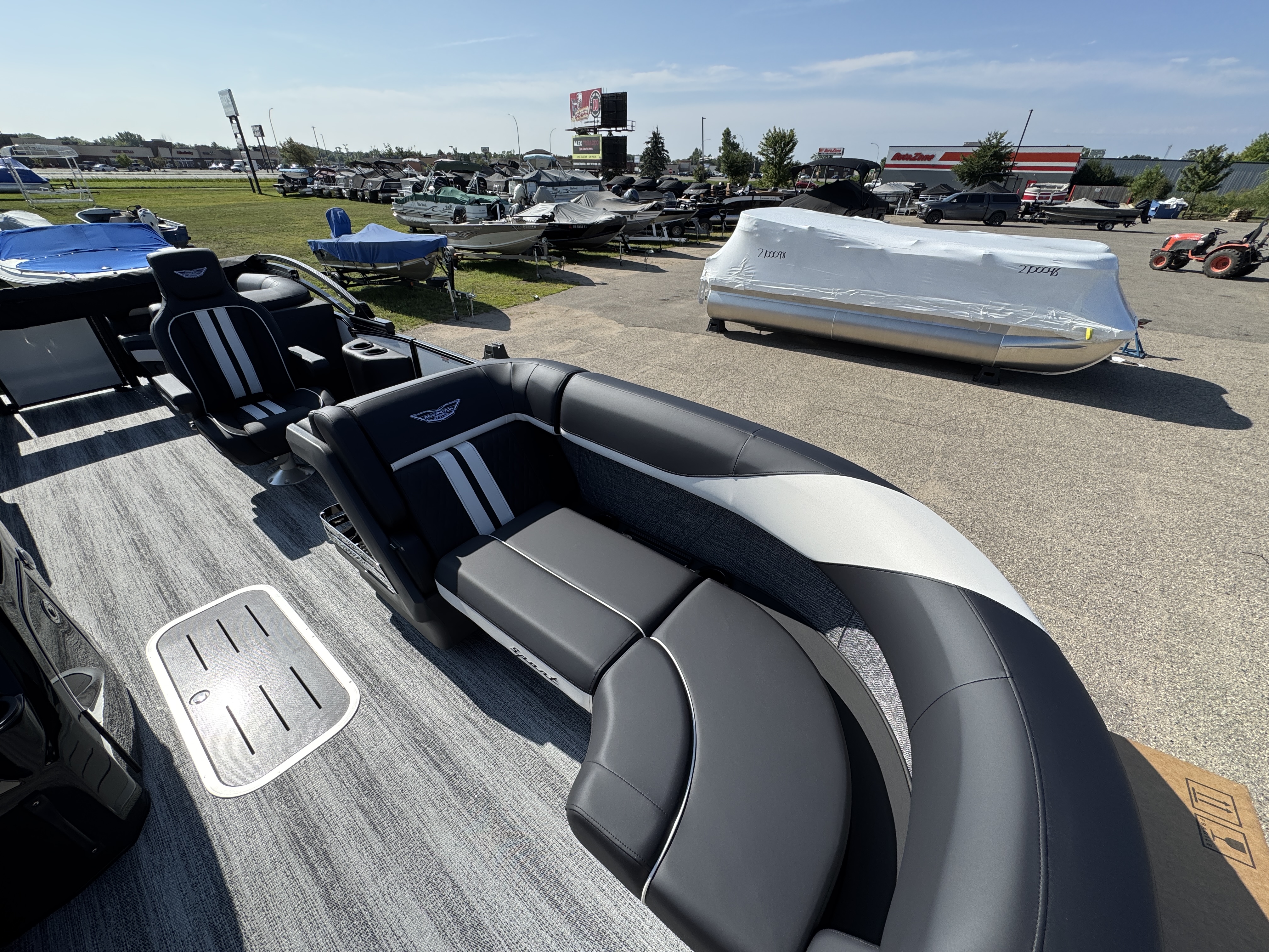 2027 BENNINGTON 23MFB PONTOON