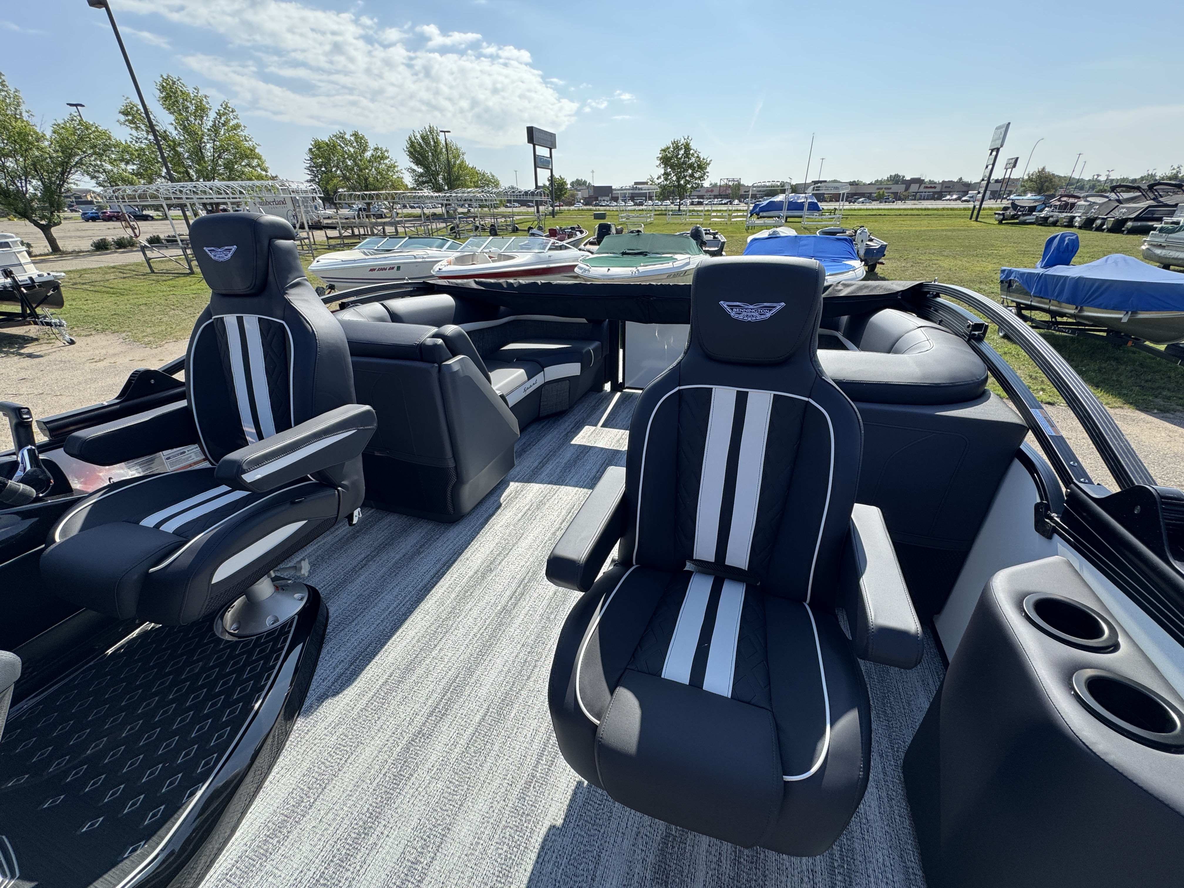 2027 BENNINGTON 23MFB PONTOON