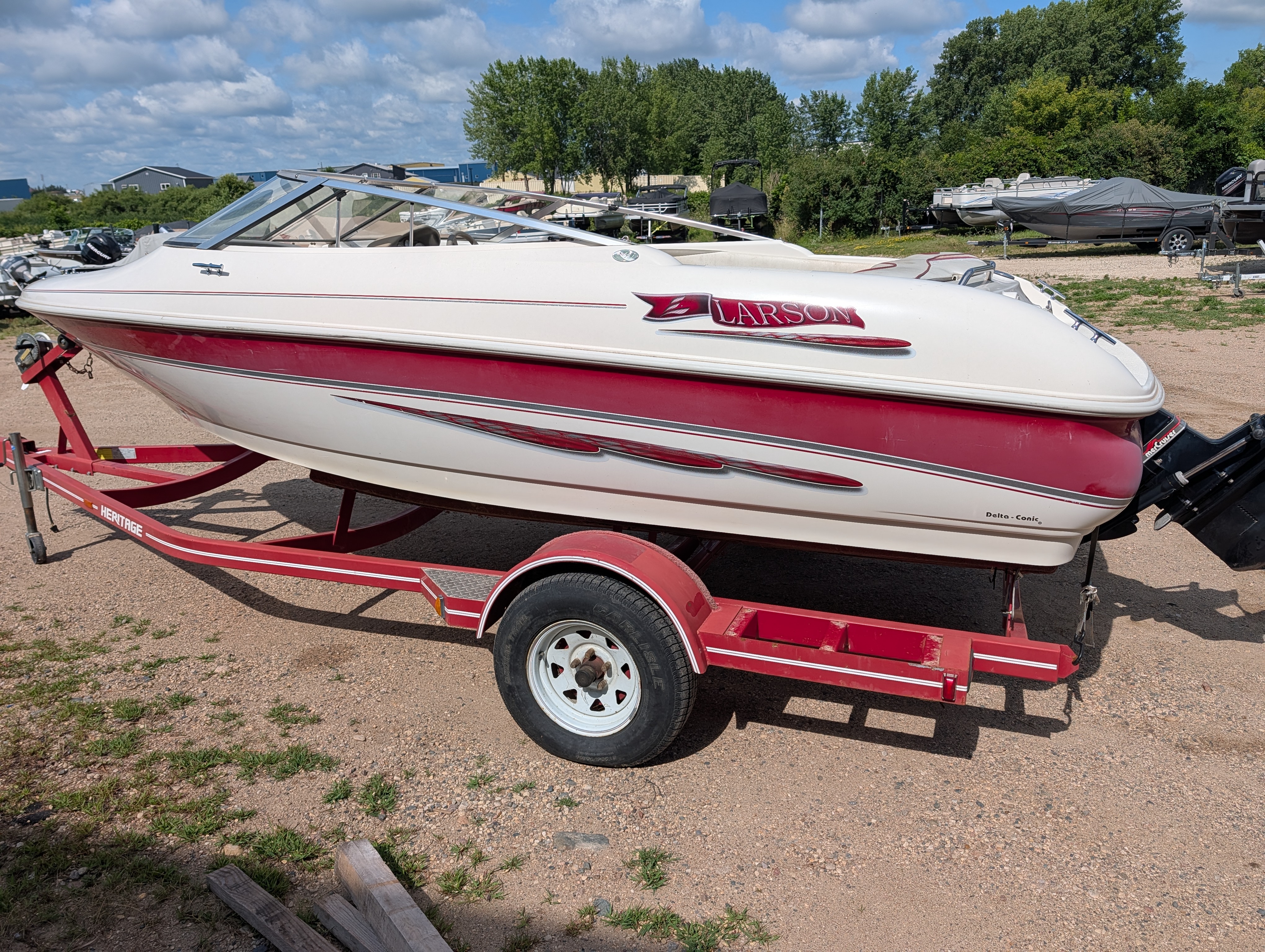 1998 LARSON SEI186 I/O BOAT