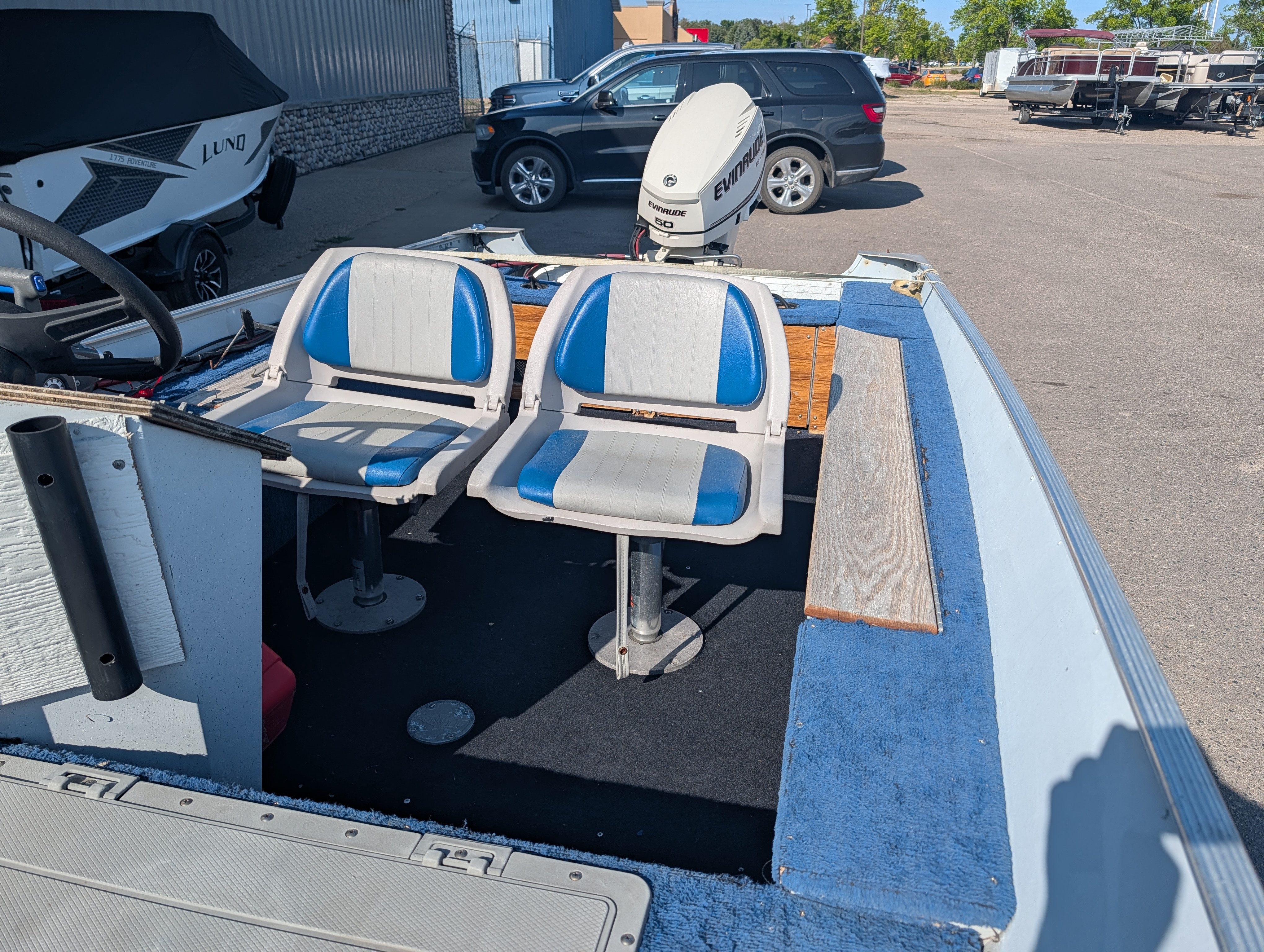 1990 LUND Rebel BOAT