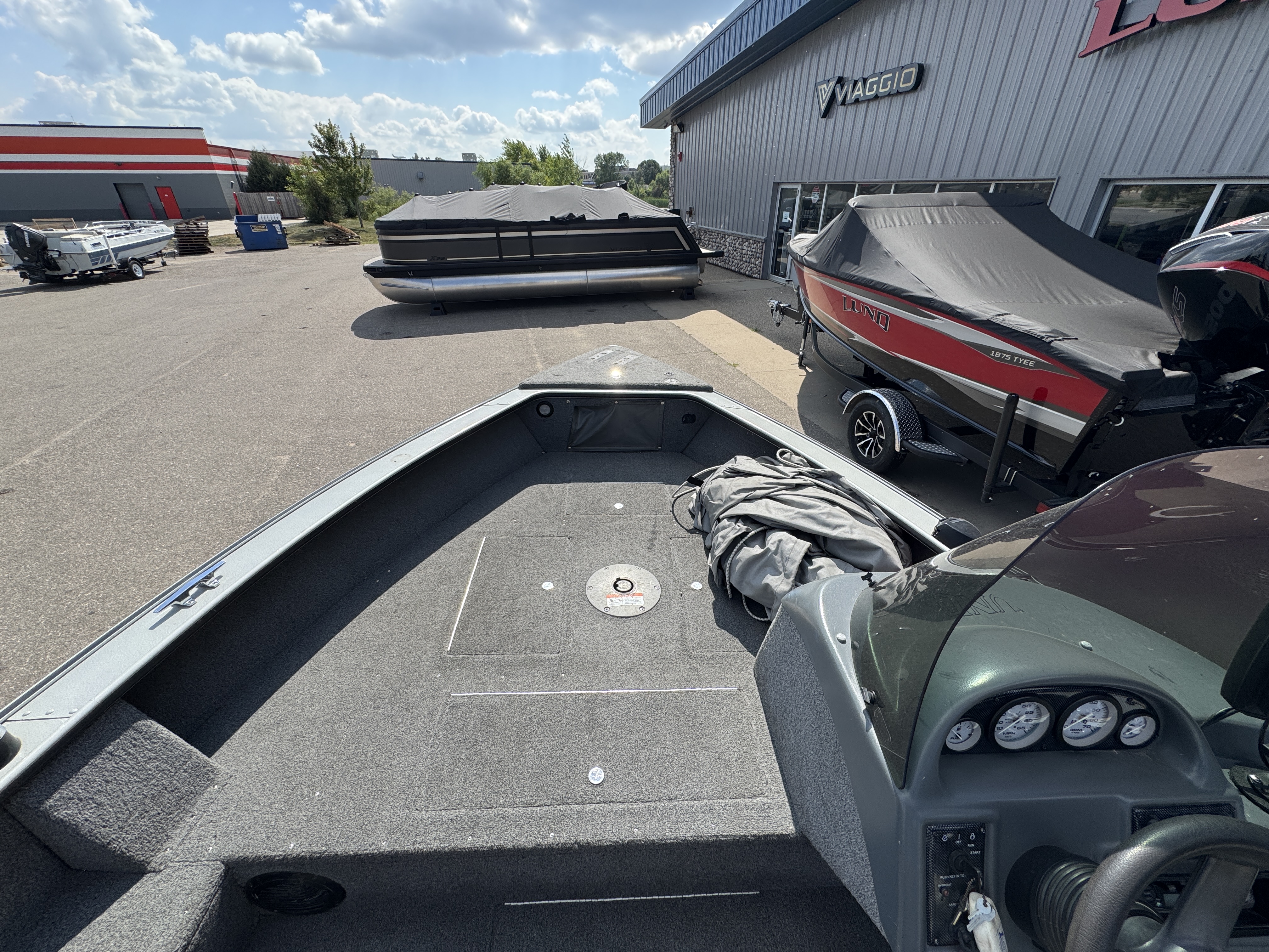 2003 LUND 1700 Angler SS BOAT